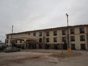 Best Western Plus Fairview Inn & Suites Room photo