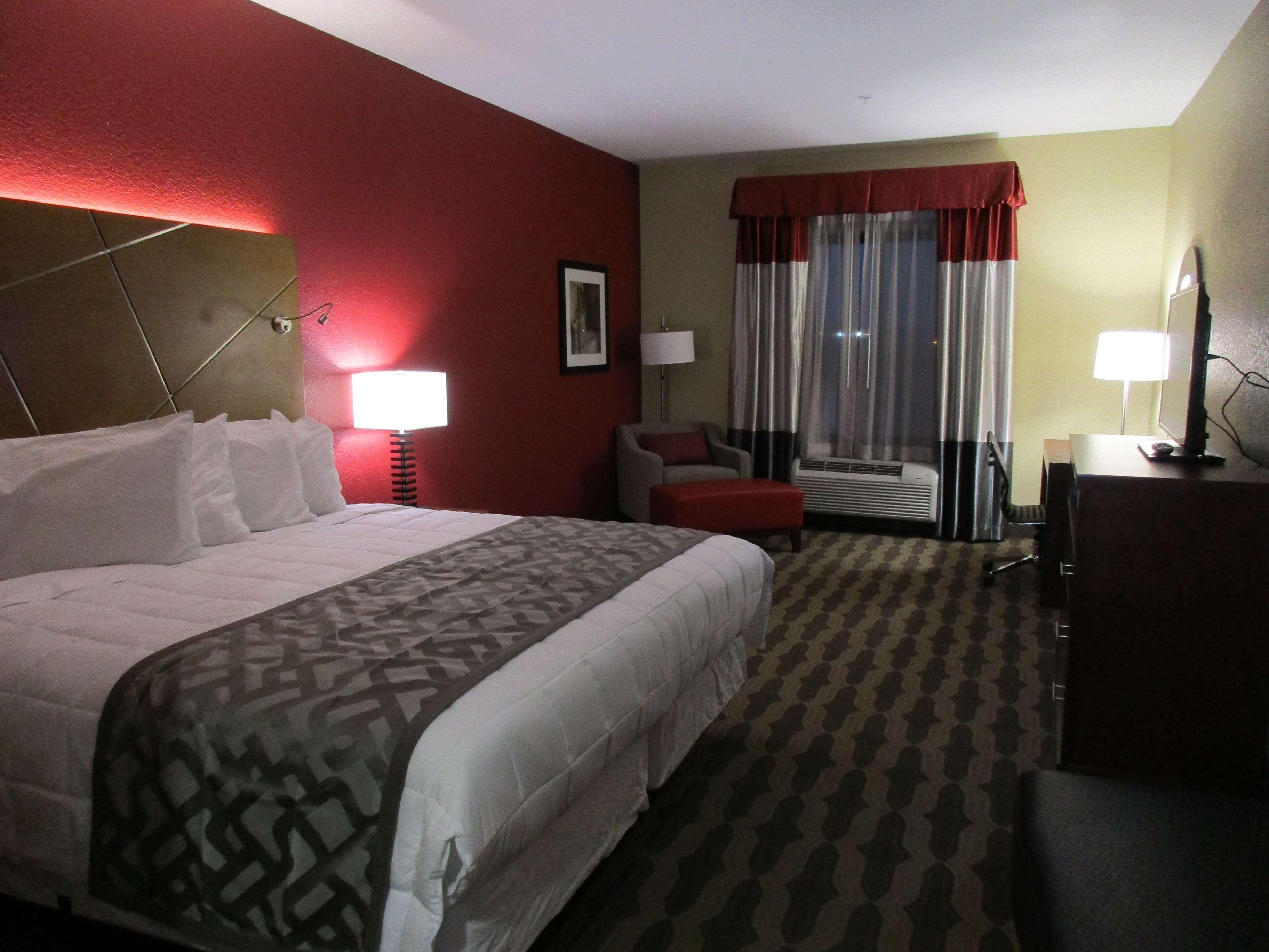 Best Western Plus Fairview Inn & Suites Exterior photo