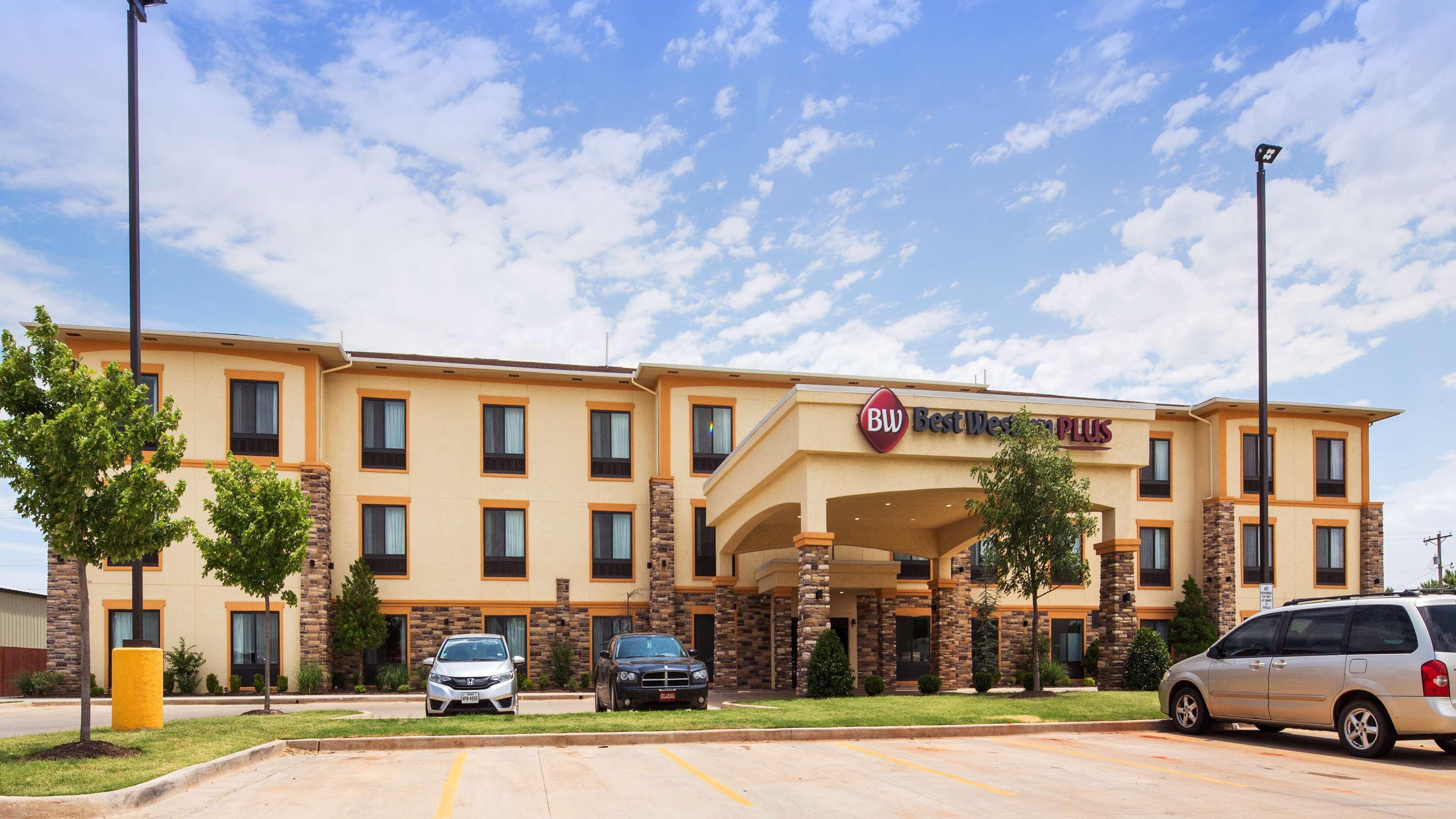 Best Western Plus Fairview Inn & Suites Exterior photo